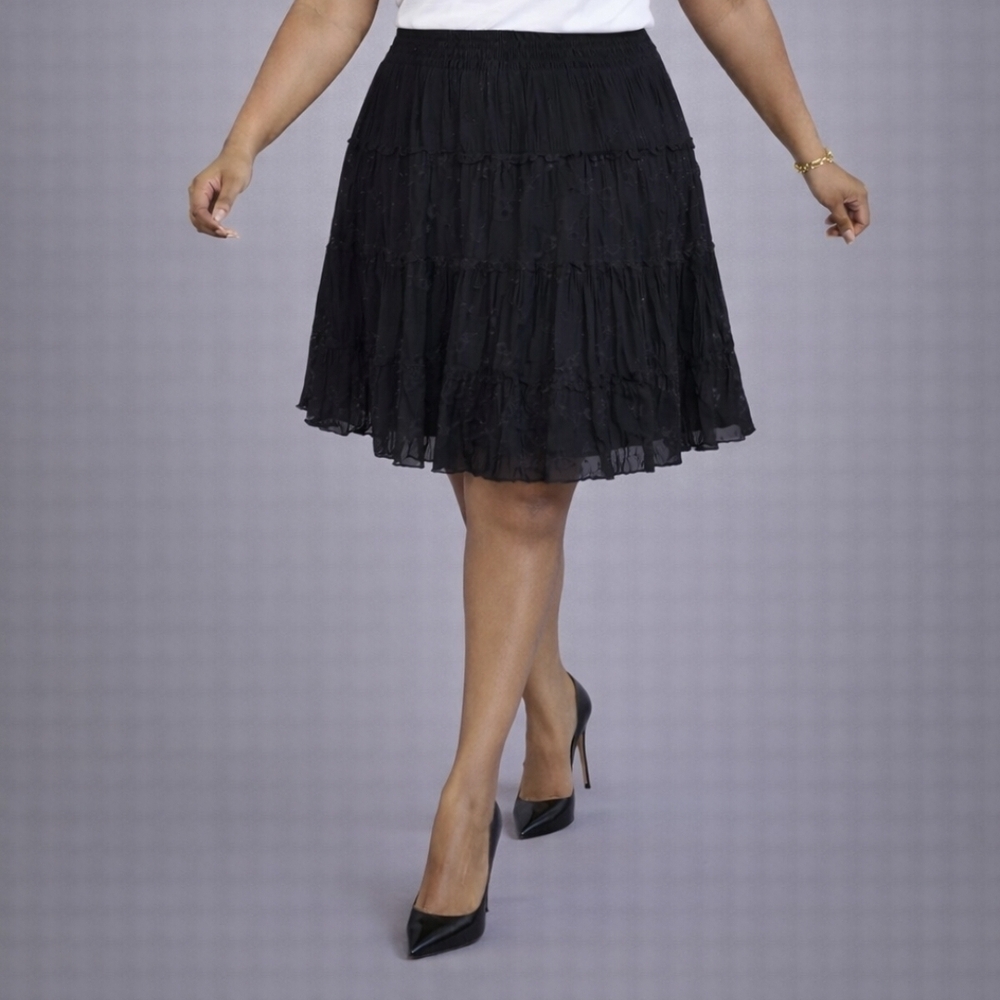 Allison Taylor | Elegant Black Crinkle Midi Skirt | PM | Vintage